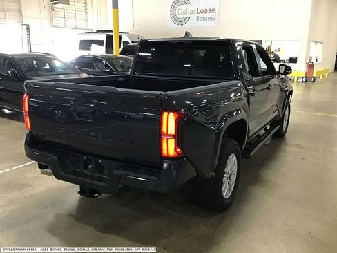 Used 2024 Toyota Tacoma SR5 AWD/4WD image 5