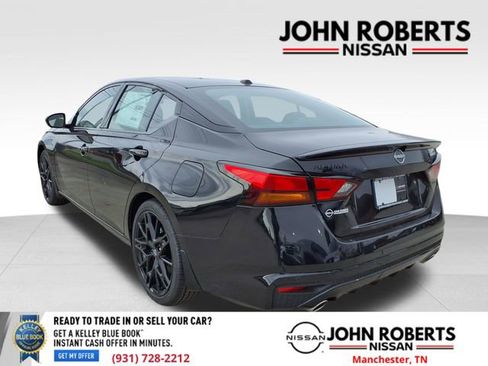 New 2026 Nissan Altima 2.5 SR w/ SR Midnight Edition Package image 15