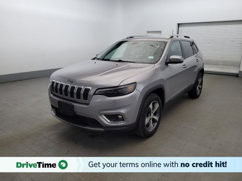 Used 2019 Jeep Cherokee Limited image 1