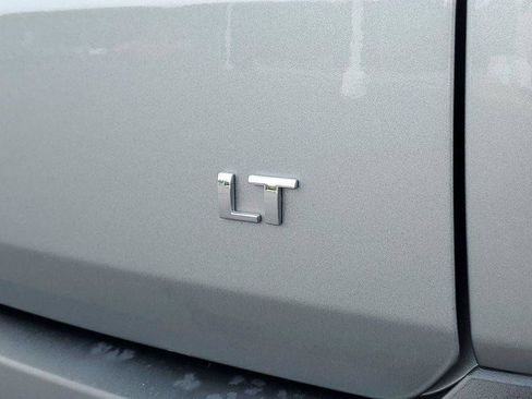 Certified 2023 Chevrolet Traverse LT w/ LT Premium Package AWD/4WD image 39