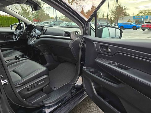 Used 2024 Honda Odyssey EX-L image 13
