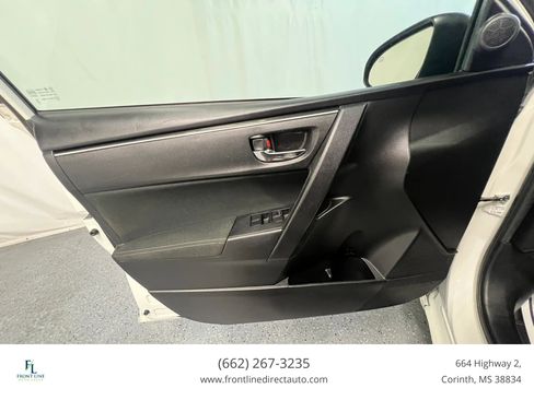 Used 2018 Toyota Corolla LE FWD image 11
