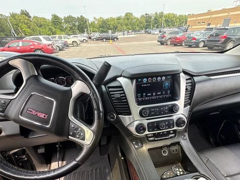 Used 2018 GMC Yukon SLT AWD/4WD image 9