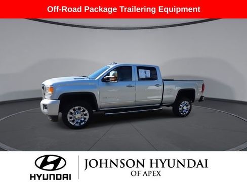 Used 2018 GMC Sierra 2500 Denali w/ Duramax Plus Package image 4