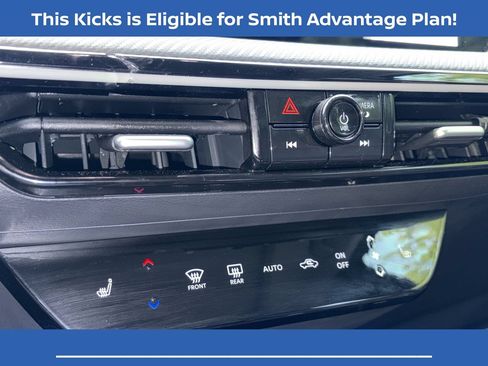 Used 2025 Nissan Kicks SR w/ SR Premium Package FWD image 17