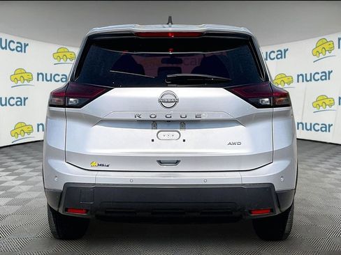 Used 2024 Nissan Rogue S AWD/4WD image 5