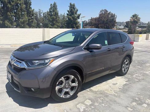 Used 2017 Honda CR-V EX image 2