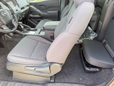 New 2026 Nissan Frontier S image 18