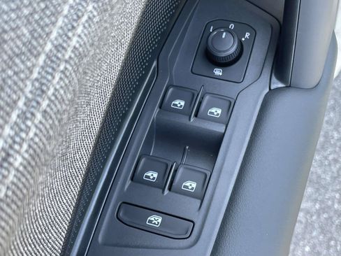 New 2026 Volkswagen Tiguan S FWD image 15