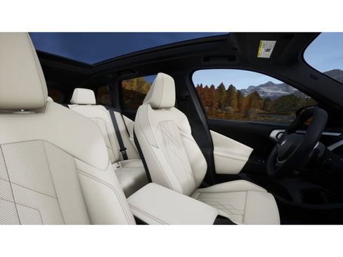 Used 2026 BMW X3 xDrive30 w/ Premium Package image 9