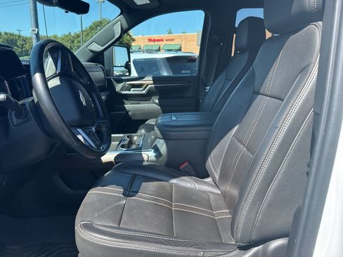 Used 2024 Chevrolet Silverado 2500 High Country w/ High Country Premium Package AWD/4WD image 8