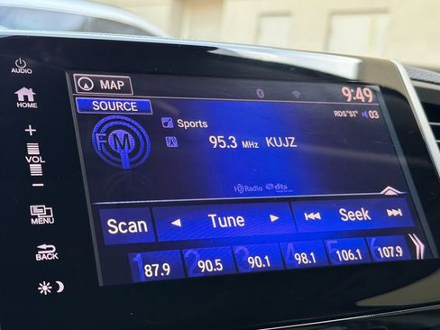 Used 2018 Honda Pilot Elite image 16