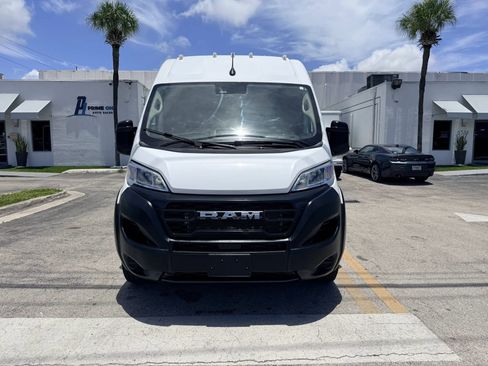 Used 2023 RAM ProMaster 2500 FWD image 2