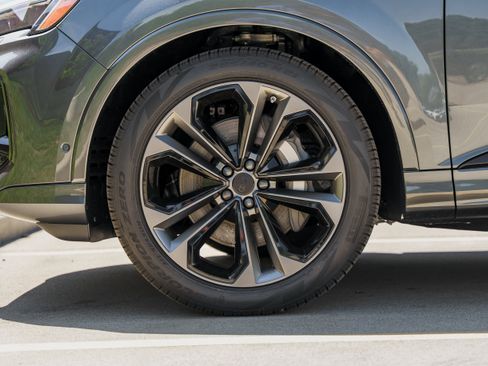 New 2026 Audi Q7 Premium Plus AWD/4WD image 30