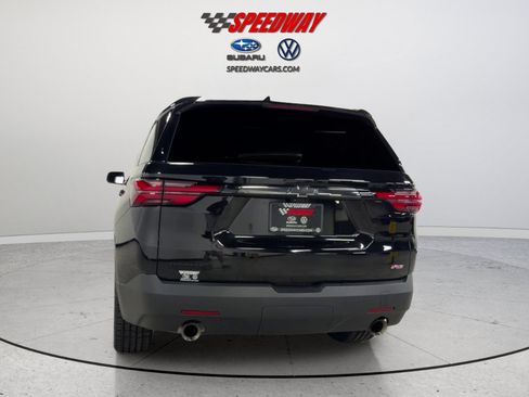 Used 2023 Chevrolet Traverse RS FWD image 7