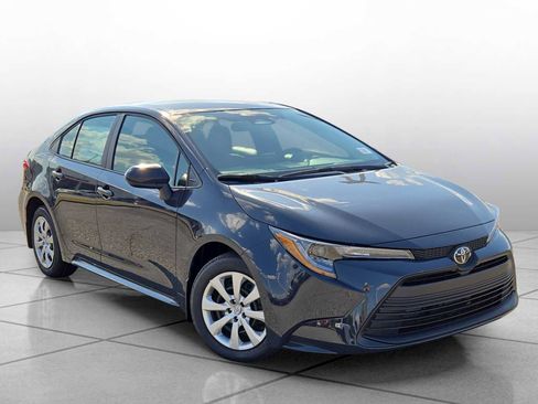 New 2026 Toyota Corolla LE FWD image 2