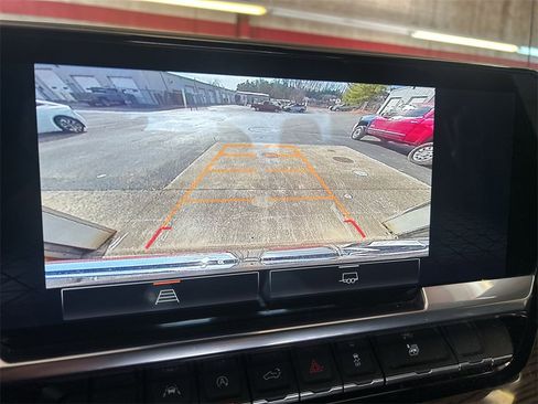 Used 2023 GMC Sierra 1500 Elevation image 23