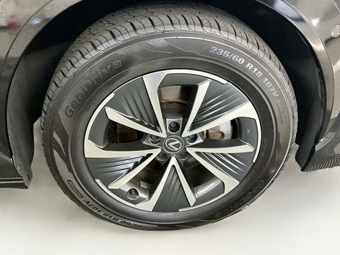 Used 2024 Lexus RZ 450e Premium w/ Technology Package AWD/4WD image 11