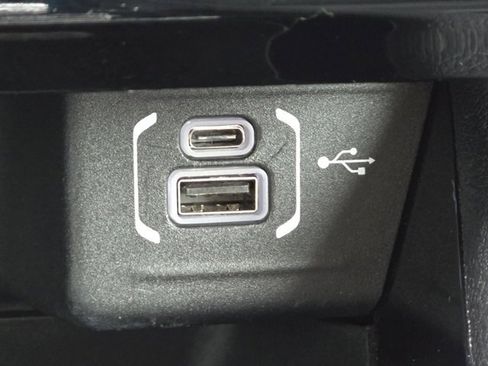 Used 2024 Jeep Compass Latitude w/ Convenience Group image 12