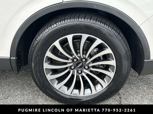 Used 2022 Lincoln Aviator Reserve w/ Elements Package Plus image 21