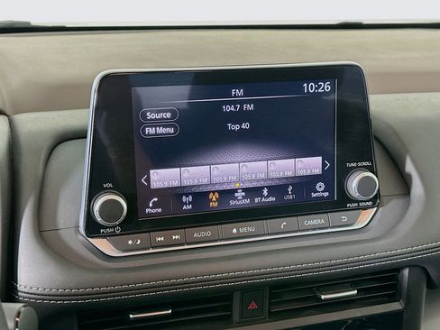 Used 2023 Nissan Rogue SV image 21