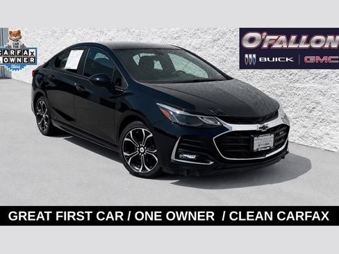 Used 2019 Chevrolet Cruze LT w/ Convenience Package FWD image 1