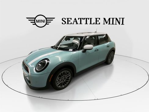 New 2026 MINI Cooper S image 5