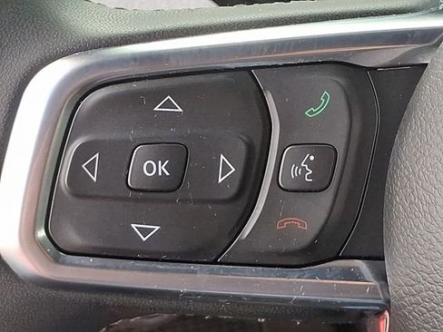 Used 2025 Jeep Wrangler Unlimited Sahara w/ Safety Group AWD/4WD image 21