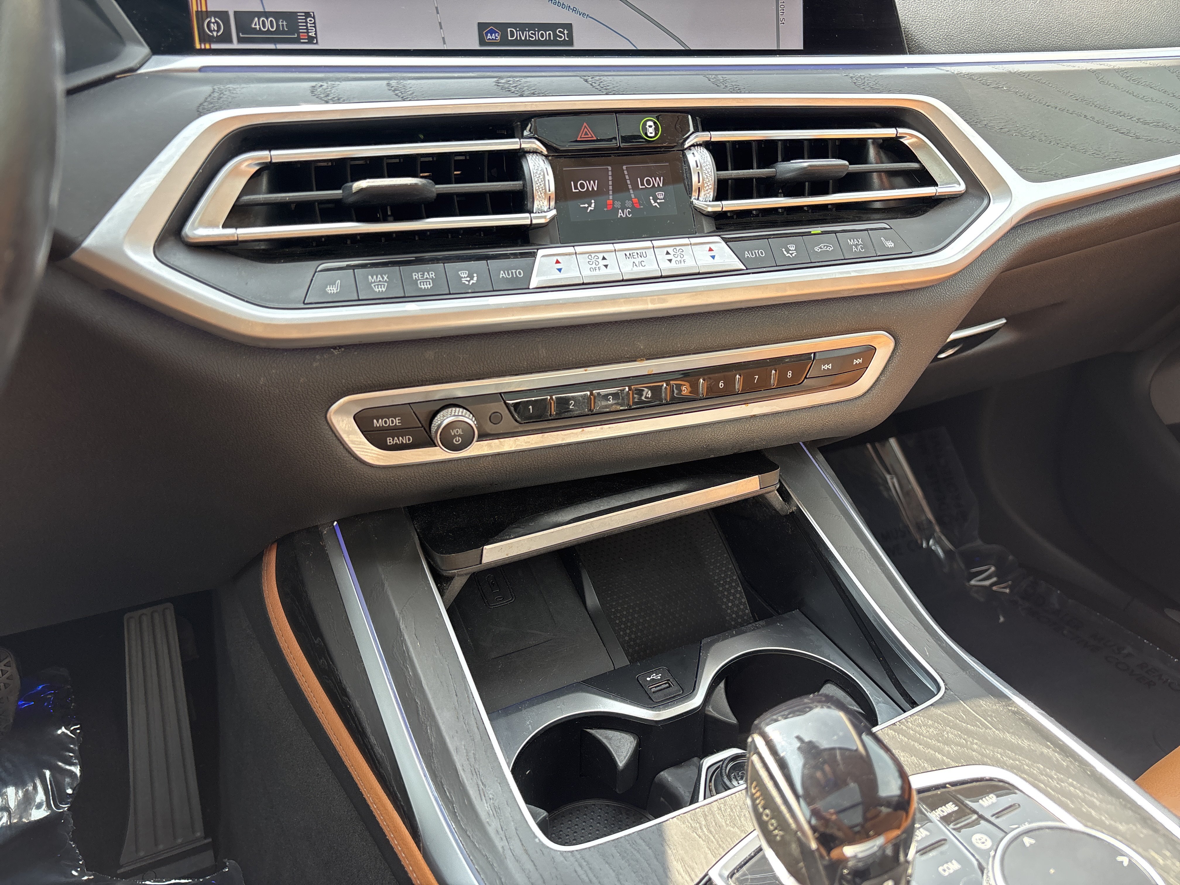 Used 2022 BMW X7 xDrive40i w/ Premium Package AWD/4WD image 25