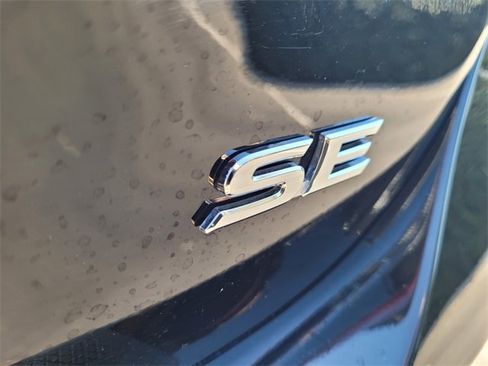 Used 2024 Toyota Camry SE image 26