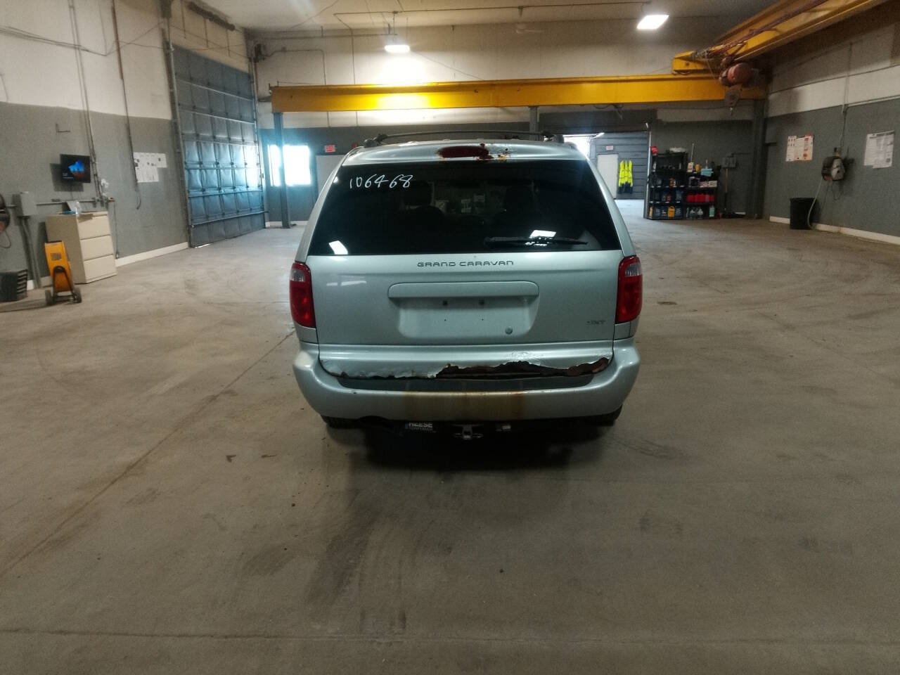 Used 2005 Dodge Grand Caravan SXT FWD image 4