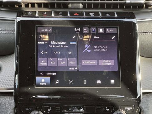 New 2025 Jeep Grand Cherokee Altitude image 3