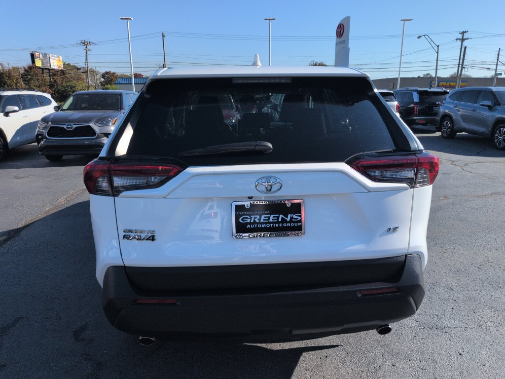 Certified 2024 Toyota RAV4 LE FWD image 4