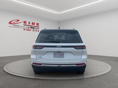 Used 2022 Jeep Grand Cherokee Limited 4xe w/ Luxury Tech Group II AWD/4WD image 9