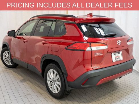 Certified 2023 Toyota Corolla Cross LE FWD image 3
