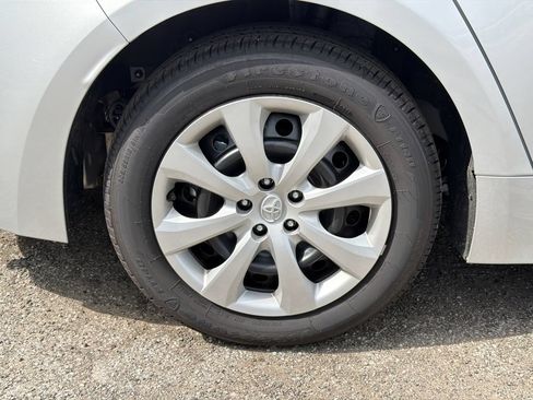 Used 2026 Toyota Corolla LE FWD image 17