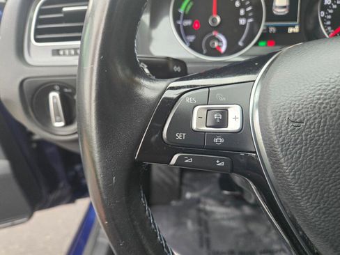 Used 2019 Volkswagen e-Golf SE w/ Driver Assistance Package image 24