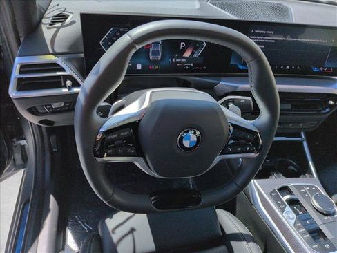 Used 2025 BMW 330i xDrive Sedan w/ Convenience Package AWD/4WD image 11
