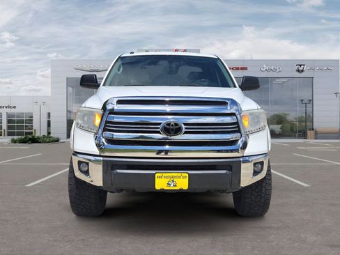 Used 2016 Toyota Tundra SR5 w/ SR5 Upgrade Package RWD image 8