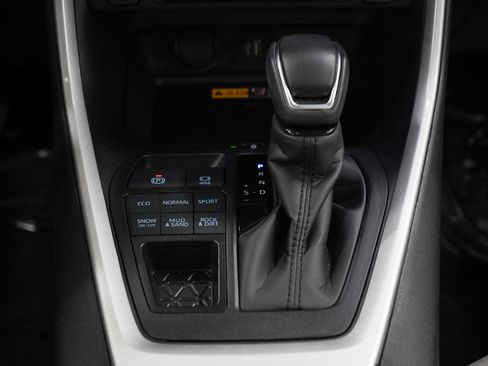 Used 2025 Toyota RAV4 XLE Premium w/ Weather Package AWD/4WD image 20