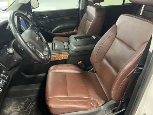 Used 2020 Chevrolet Tahoe Premier w/ Premier Plus Edition image 9