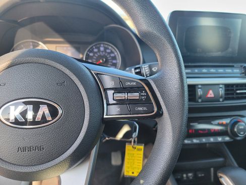 Used 2019 Kia Forte LXS image 16