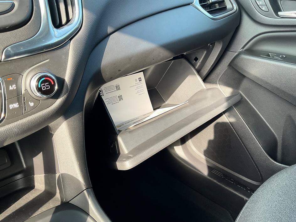 Used 2021 Chevrolet Equinox LT FWD image 24