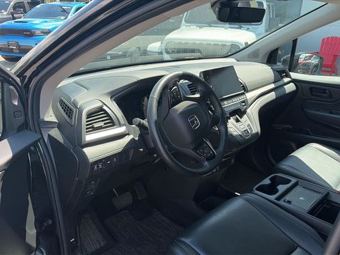 Used 2025 Honda Odyssey EX-L image 5