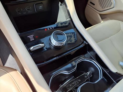 Used 2022 Jeep Grand Cherokee L Limited image 20