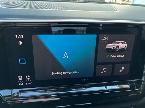 Used 2024 Volkswagen Atlas SE image 21