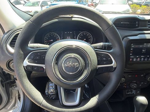 Used 2020 Jeep Renegade Sport w/ UConnect 7.0 Group FWD image 25