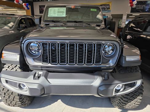 New 2026 Jeep Gladiator Sport AWD/4WD image 5