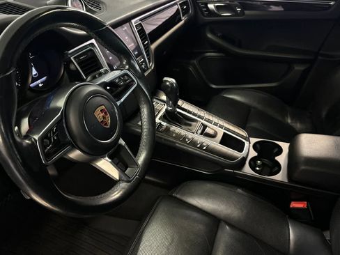 Used 2018 Porsche Macan image 13
