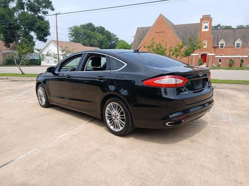 Used 2013 Ford Fusion SE FWD image 7